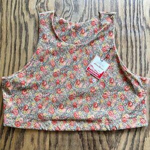 The Great x Eddie Bauer collab 3X women’s floral sports bra